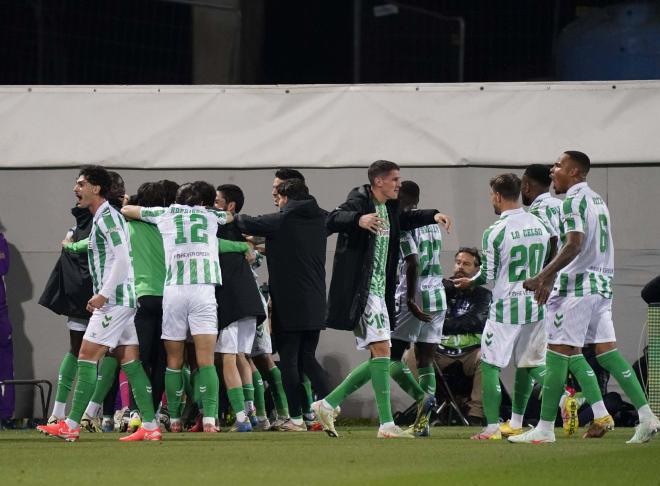 Antony celebra su gol en el Fiorentina-Betis (Foto: Cordon Press).