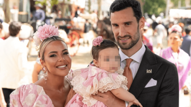 Alba Silva, Sergio Rico y su hija Carla en la Feria de Sevilla (Foto: Instagram)