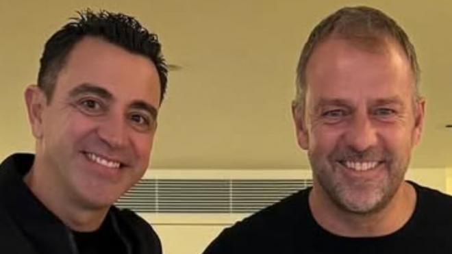 Xavi Hernández y Hansi Flick, durante el encuentro que tuvieron el pasado mes de octubre (captura:
