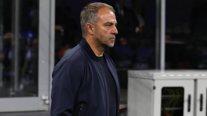 Hansi Flick en el Giuseppe Meazza (Cordon Press)