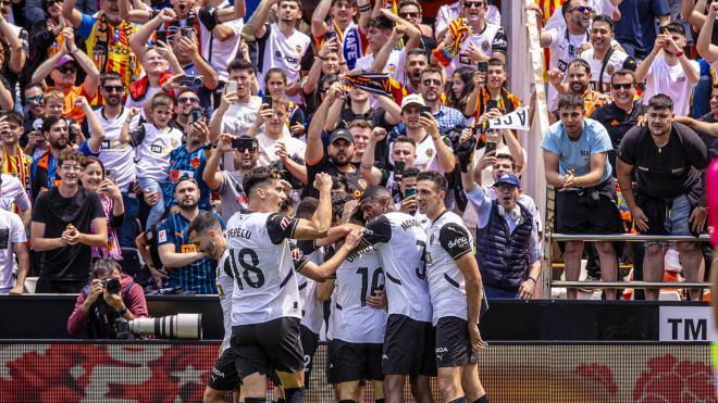 Alegría de gol en Mestalla, un triunfo que acerca a Europa