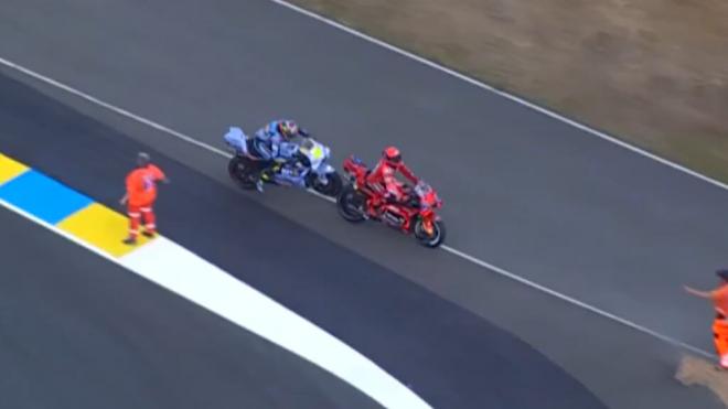Fermín Aldeguer y Marc Márquez, en el Gran Premio de Le Mans (Foto: MotoGP).