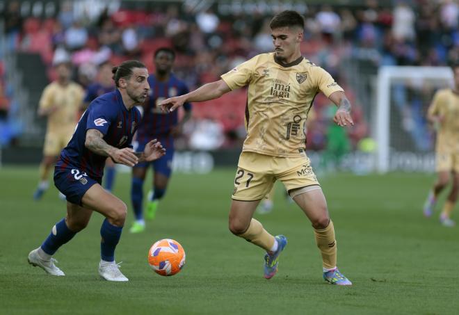 Chupete, durante el Eldense-Málaga (Foto: LaLiga).