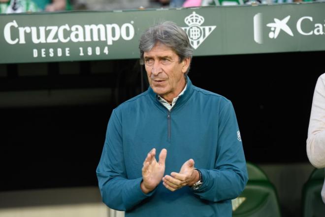 Manuel Pellegrini, en el Betis-Osasuna (Foto: Kiko Hurtado).