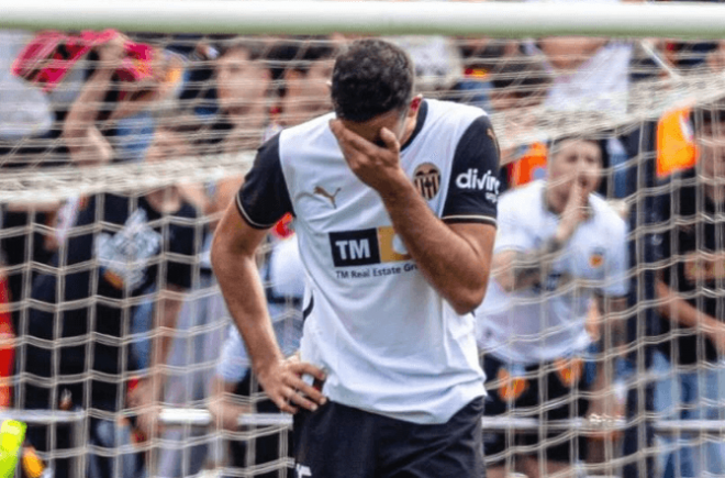 César Tárrega llora por su abuelo