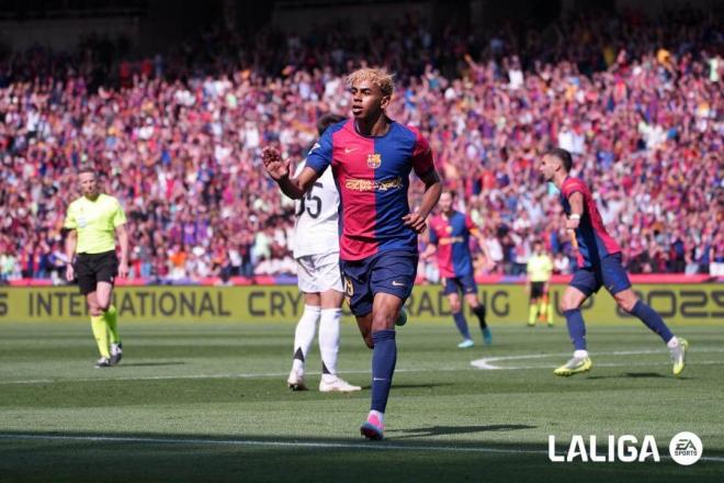 Lamine Yamal pide calma tras marcar en el Barcelona-Real Madrid (Foto: LALIGA).