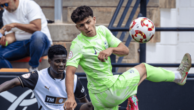 El VCF Juvenil se jugará el pase a la Final Four la Masía (2-2)