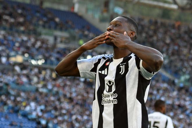 Randal Kolo Muani celebra su gol en el Lazio-Juventus (Foto: Cordon Press).