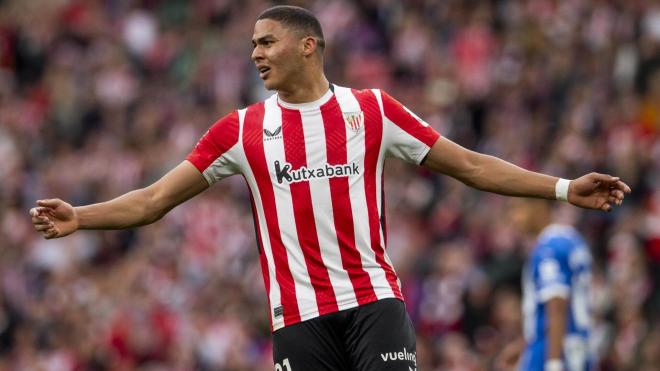 Queja de Maroan Sannadi en el derbi ante el Deportivo Alavés en San Mamés (Foto: Athletic Club).