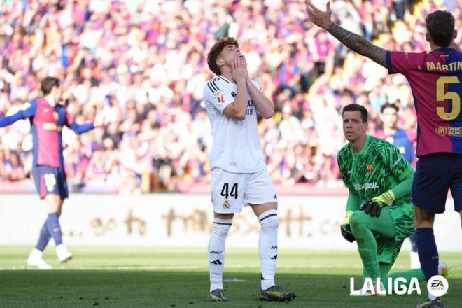 Víctor Muñoz perdona una ocasión en su debut con el Real Madrid en el Clásico (Foto: LALIGA).