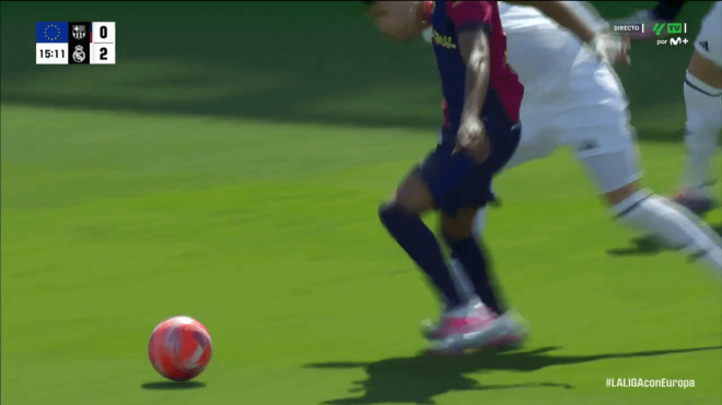 El pisotón de Fede Valverde a Lamine Yamal que protestó el Barça en el segundo gol de Kylian Mba
