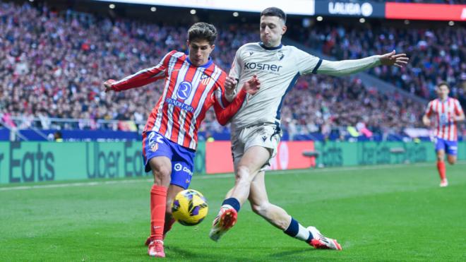 Giuliano Simeone contra el Osasuna (Cordon Press)