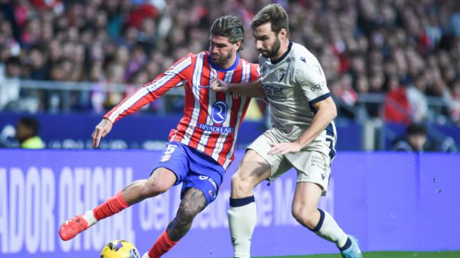 Rodrigo de Paul contra el Osasuna (Cordon Press)