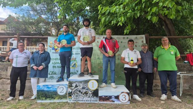 Podio de los ganadores en el torneo de Bolo Andaluz.