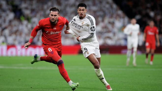 Bellingham contra Gudelj en el Bernabéu (Cordon Press)