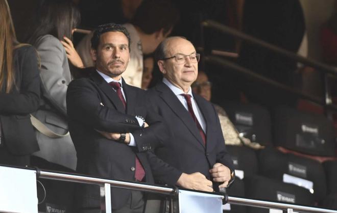 José María del Nido Carrasco y Pepe Castro, antes del Sevilla-Las Palmas (Foto: Kiko Hurtado).