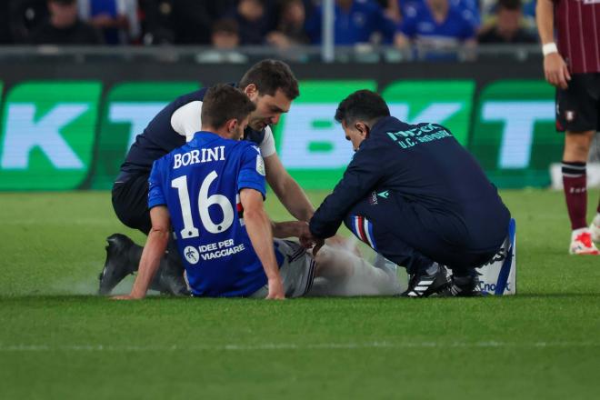 Fabio Borini se duele durante un partido de la Sampdoria (Foto: CordonPress).