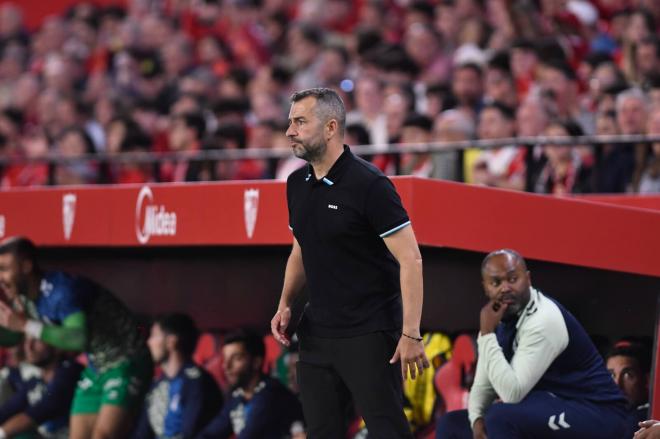 Diego Martínez, durante el Sevilla-Las Palmas (Foto: Kiko Hurtado).