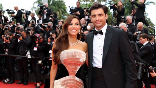 Eva Longoria y Carlos Sainz en la alfombra roja de Cannes (Cordon Press)