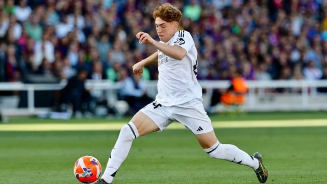Víctor Muñoz en su debut con el Real Madrid (@victormunoz.7)