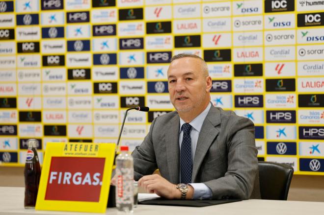 Miguel Ángel Ramírez, en rueda de prensa (Foto: UD Las Palmas).