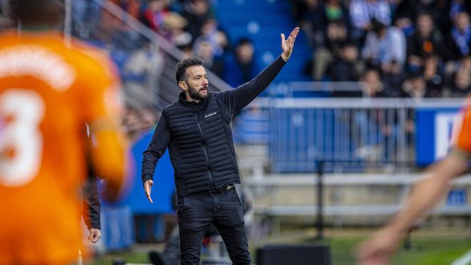 Carlos Corberán en Vitoria