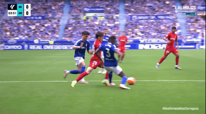 Penalti no pitado a Pau Sans.