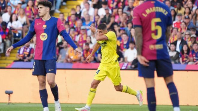 Santi Comesaña, celebrando el 2-2 en Montjuic (Foto: LALIGA).