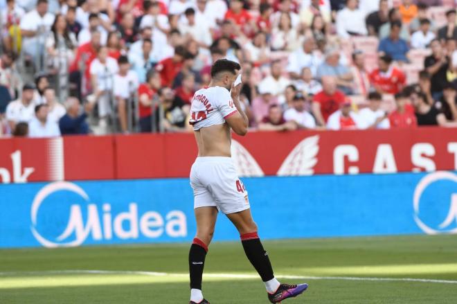 García Pascual, lamentando el fallo ante el Real Madrid (Foto: Kiko Hurtado).