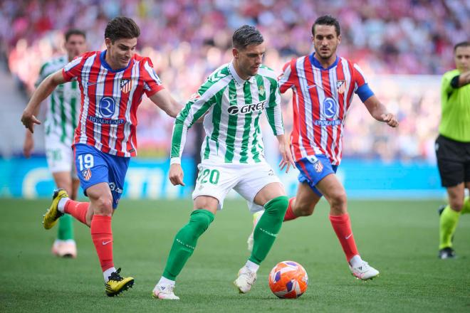 Lo Celso, en el Atlético-Betis (Foto: Cordon Press)