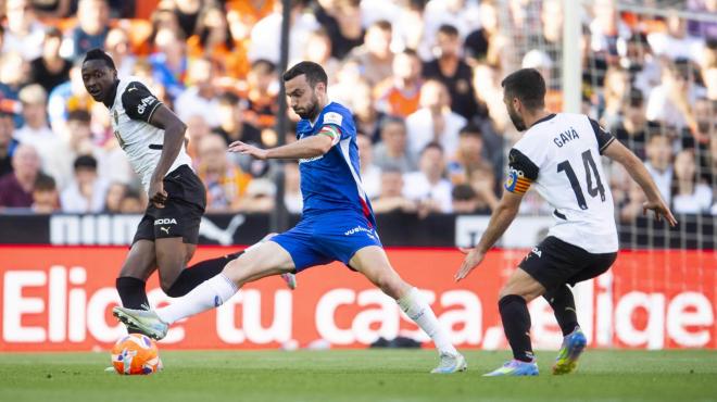 Iñigo Lekue, en acción en Mestalla ante el Valencia CF (Foto: Athletic Club).