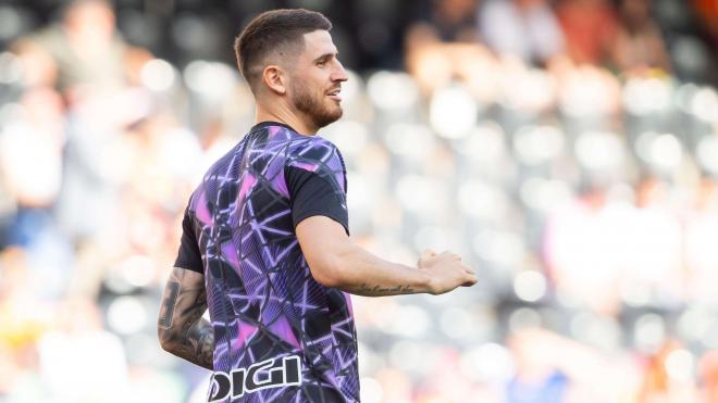 Oihan Sancet calienta en Mestalla para jugar ante el Valencia (Foto: Athletic Club).