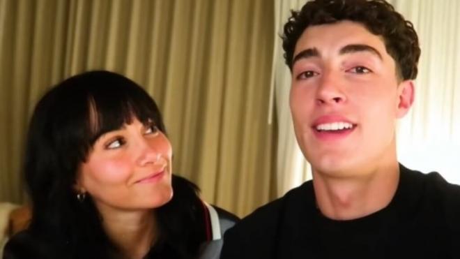 Aitana y Plex, en el último vídeo de 'La Vuelta al Mundo 3' (Youtube)