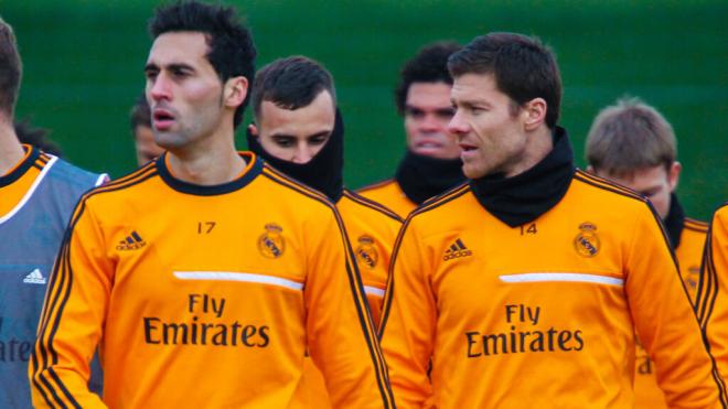 Xabi Alonso junto a Arbeloa en el Real Madrid (Cordon Press)