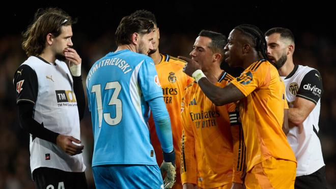 Vinicius en Mestalla (Cordon Press)