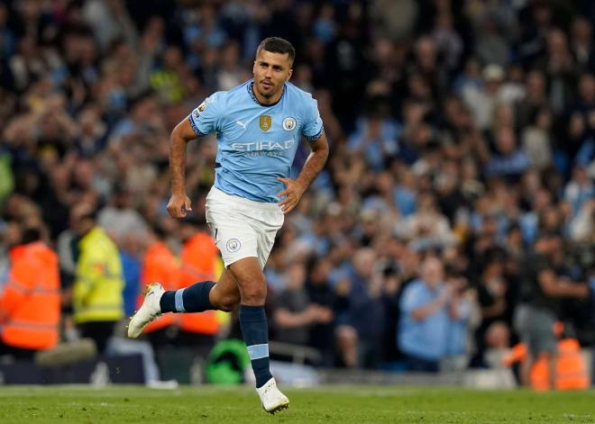 Rodri se prepara para salir al verde. (Foto: Cordon Press)