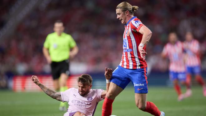 Connor Gallagher contra Portu (Cordon Press)