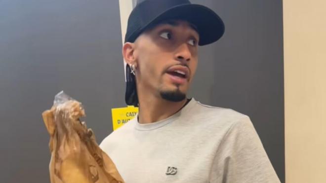 Raphinha hace la compra en el supermercado (Redes sociales)