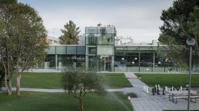 Fachada del Colegio Americano de Madrid (Fuente: Proinller)
