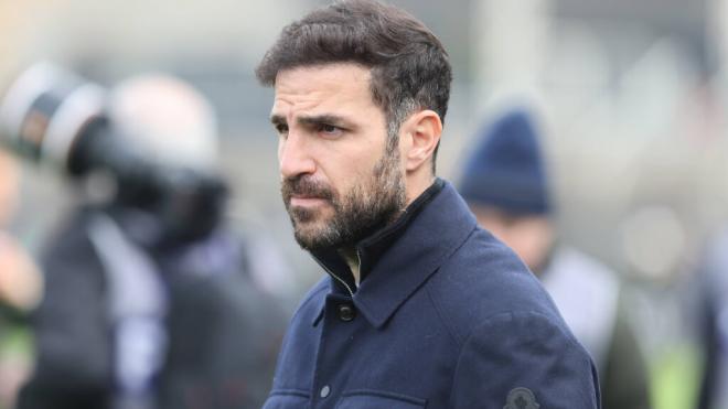 Cesc Fábregas se quiere hacer con la perla del Barcelona que tuvo cedida esta temporada (foto: Cor