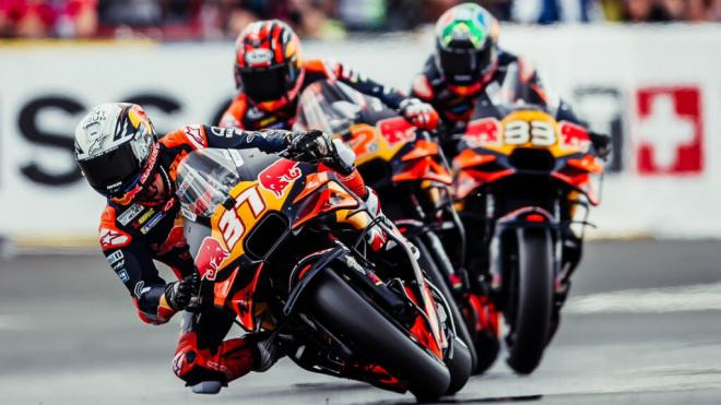 Pedro Acosta, durante el Gran Premio de Le Mans (Foto: KTM).