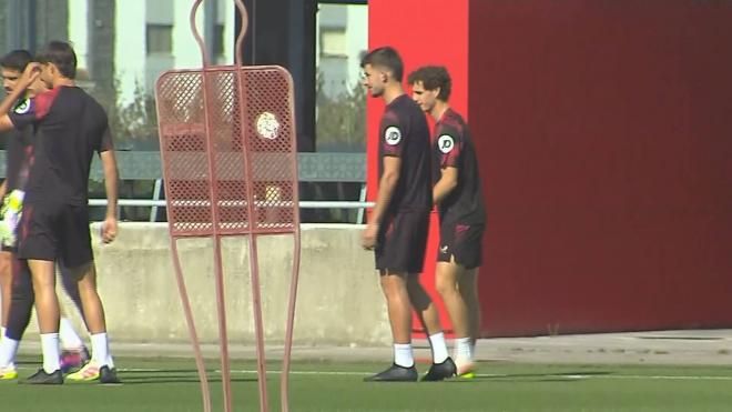Kike Salas, en el entrenamiento de este jueves.