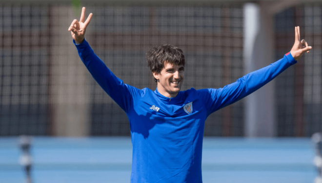 Mikel San José, en un entrenamiento del Athletic (Foto: EFE).