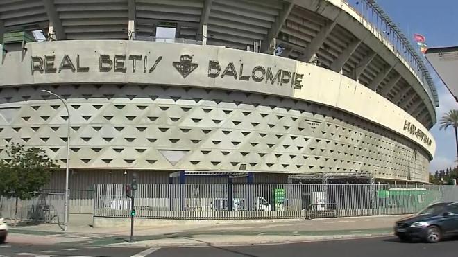 Las horas previas del Benito Villamarín antes del último partido