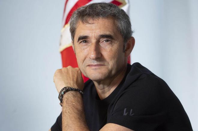 Ernesto Valverde ha renovado con el Athletic Club tras meterlo en la Champions League (Foto: Athletic Club).