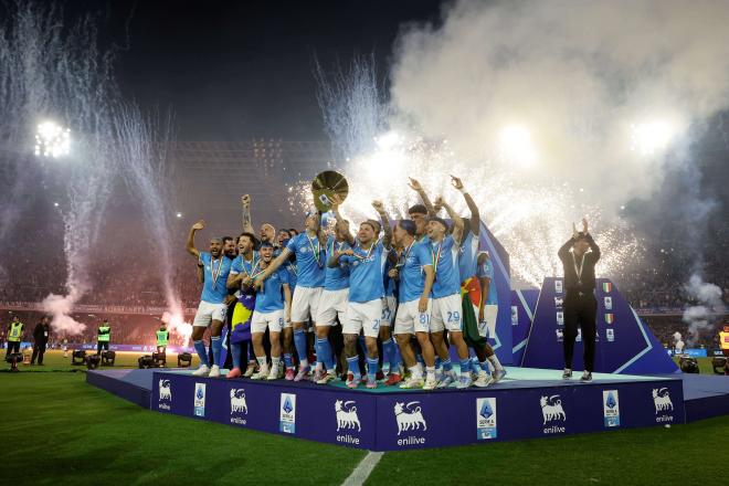 El Nápoles celebra su título de campeón de la Serie A (Foto: Cordon Press).