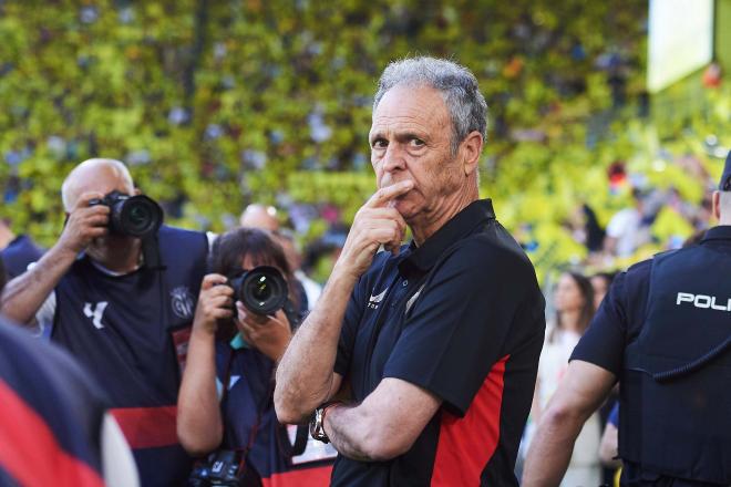 Joaquín Caparrós, en el Villarreal-Sevilla (Foto: Cordon Press).