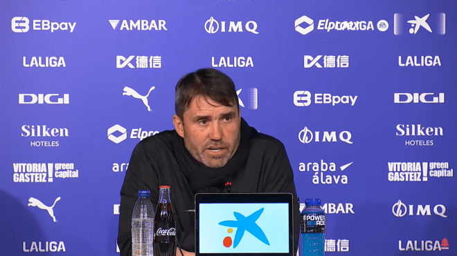 Eduardo Coudet, en sala de prensa tras el Alavés-Osasuna.