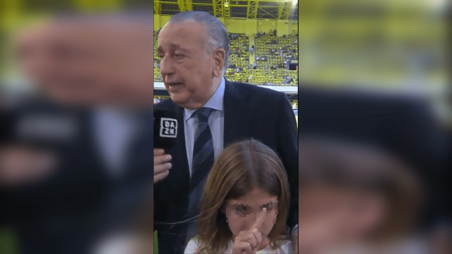 La nieta de Fernando Roig, junto a su abuelo.