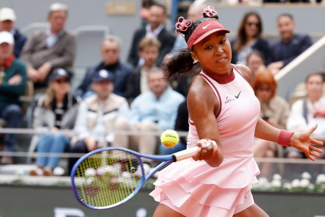 Naomi Osaka en el partido ante Paula Badosa en Roland Garros (Foto: Cordon Press)